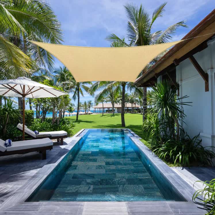 toldo vela barato para proteger piscinas del sol